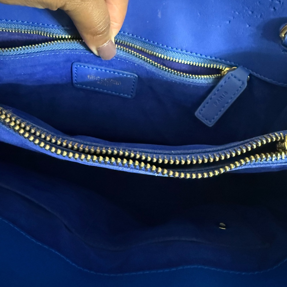 Saint Laurent Blue Leather Satchel with Structured Design - Picture 5 of 5